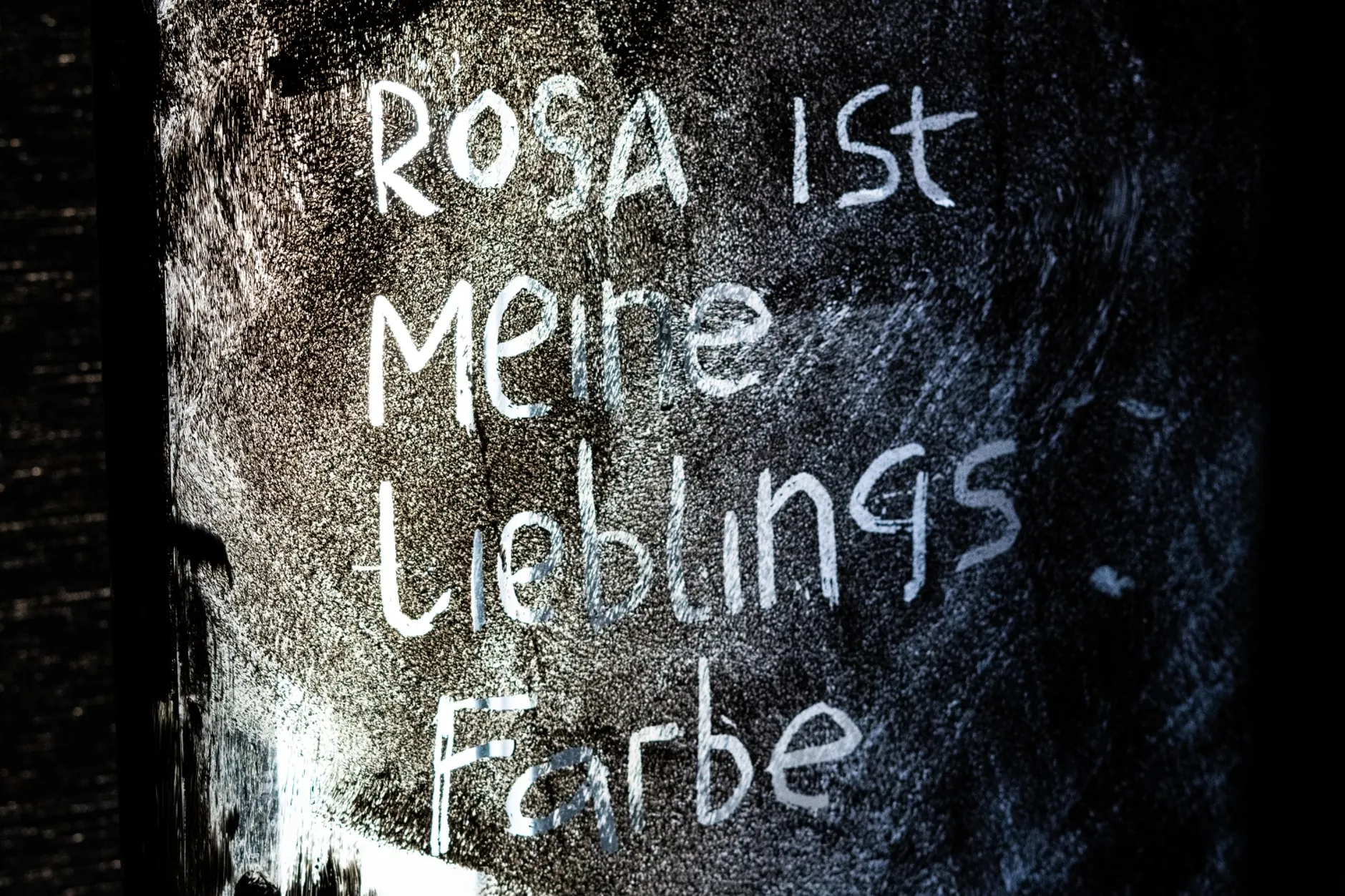Broke Today „Rosa ist meine Lieblingsfarbe"