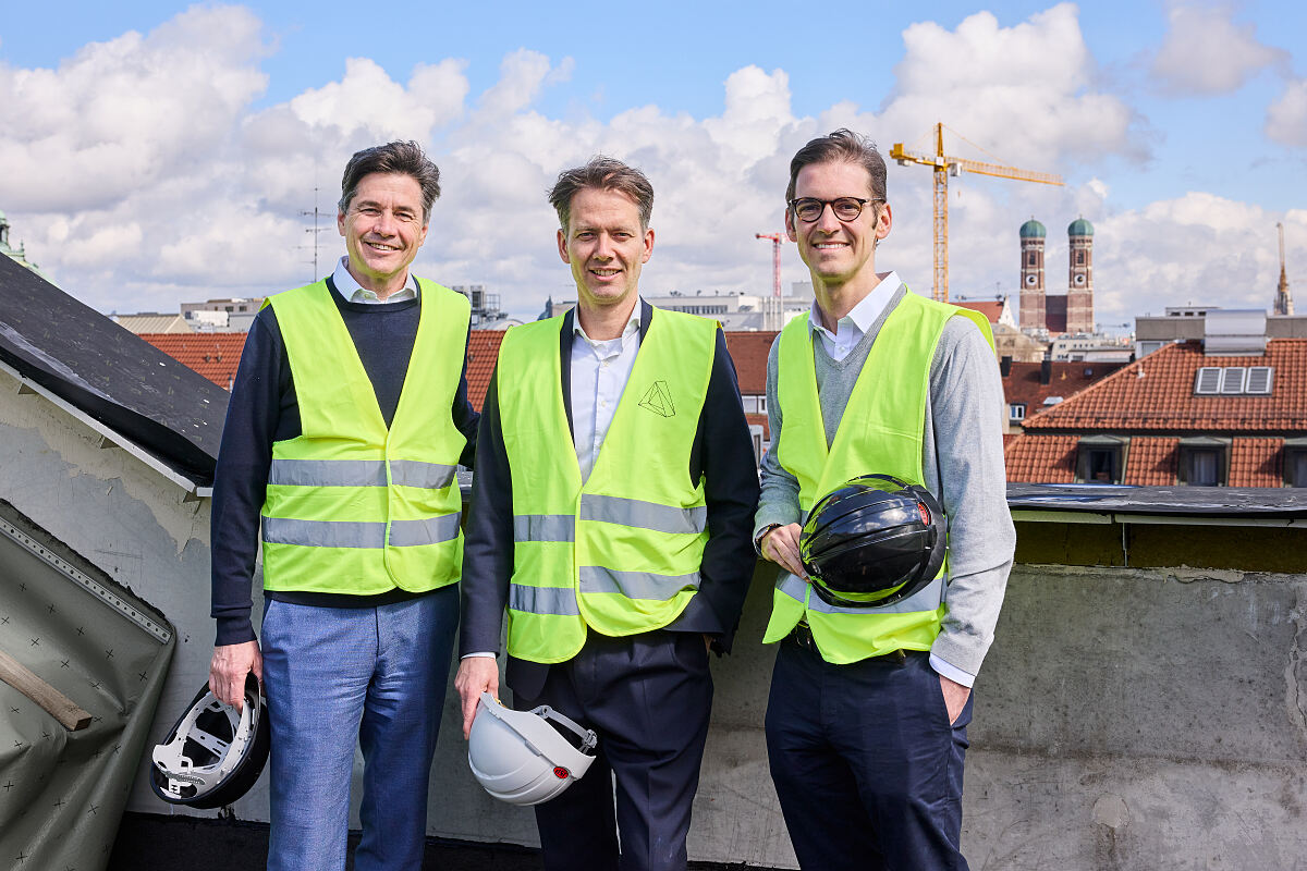 Novartis stärkt Münchner Präsenz: MdB Dr. Stephan Pilsinger informiert sich über Baufortschritt von The Stack